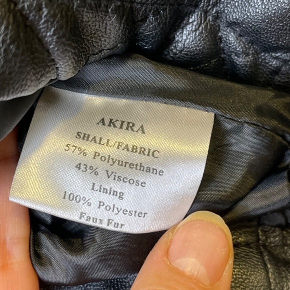 AKIRA Faux Fur Tan Collared Black Leather Moto Jacket Size Medium - Picture 13 of 13